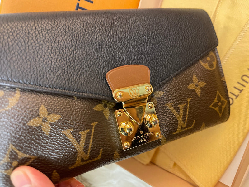 LOUIS VUITTON Pallas Wallet