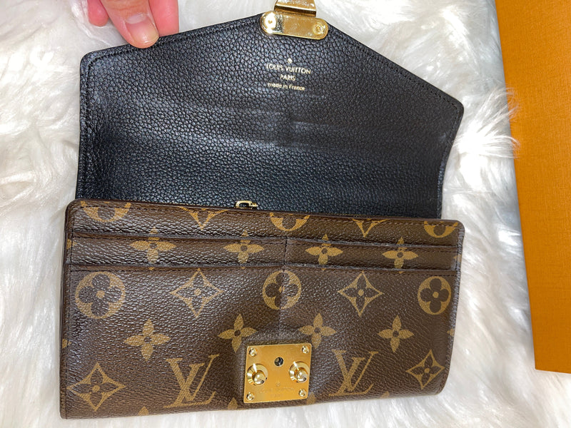 LOUIS VUITTON Pallas Wallet