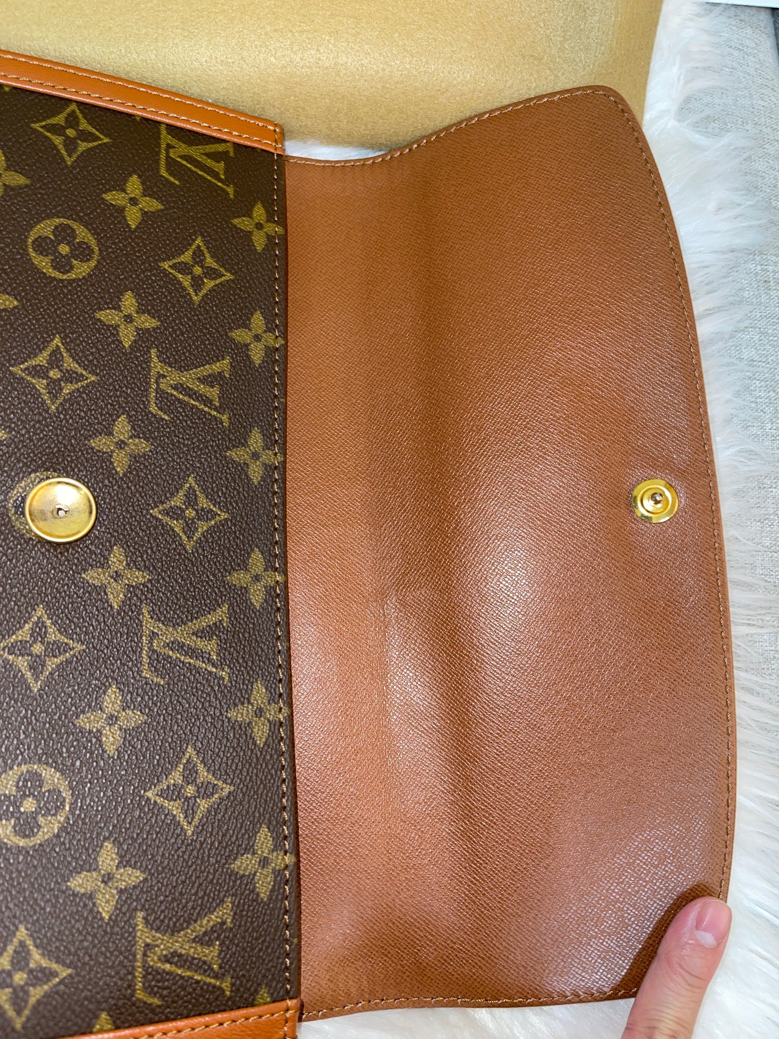 LOUIS VUITTON Monogram Pochette Dame – PearlaaClosetLLC