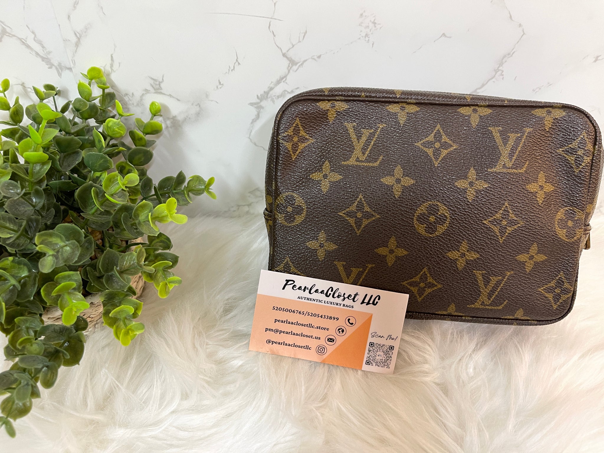 Shop for Louis Vuitton Monogram Canvas Leather Trousse 23 Toiletry MM Pouch  - Shipped from USA