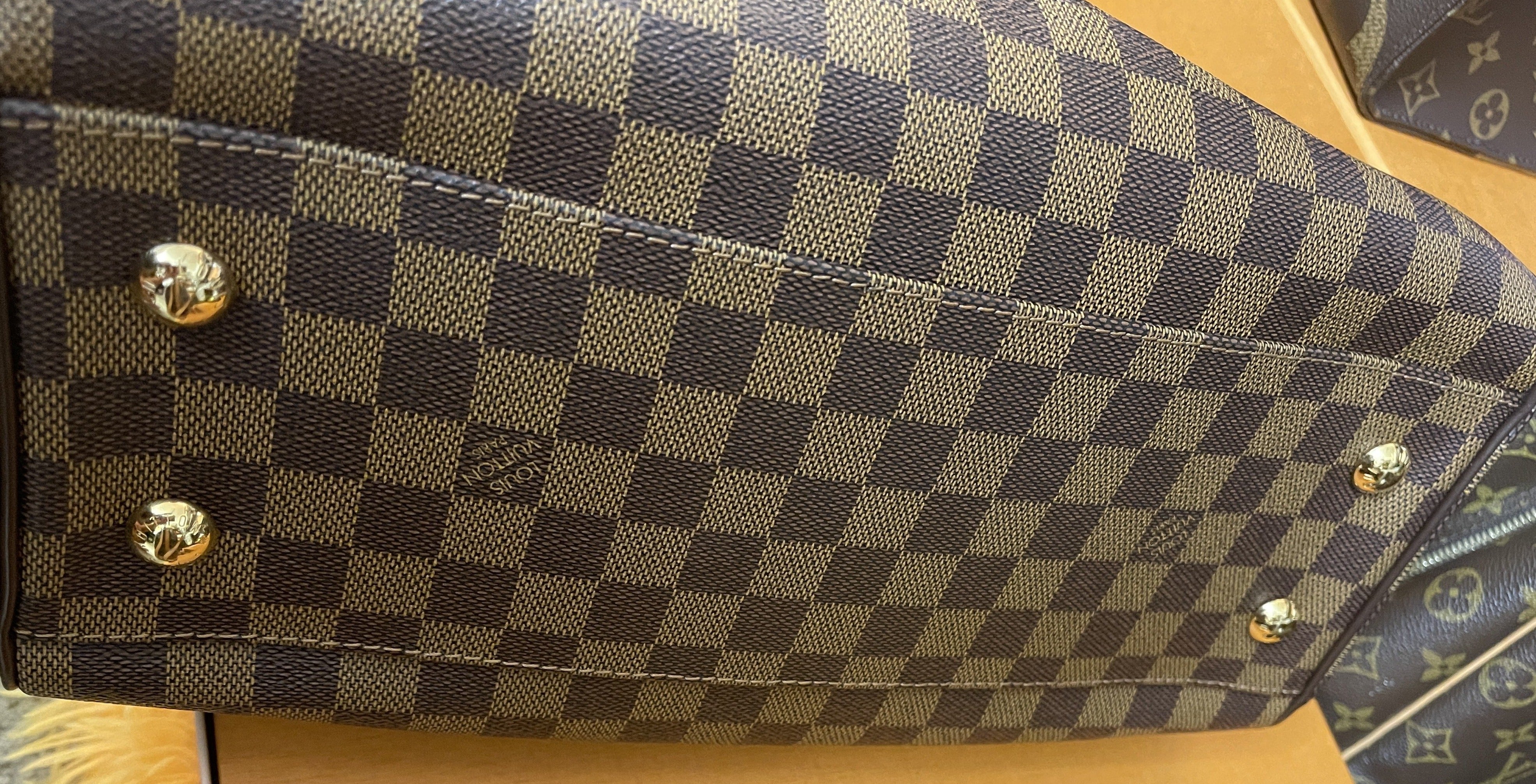 LOUIS VUITTON Damier Ebene Trevi PM – PearlaaClosetLLC