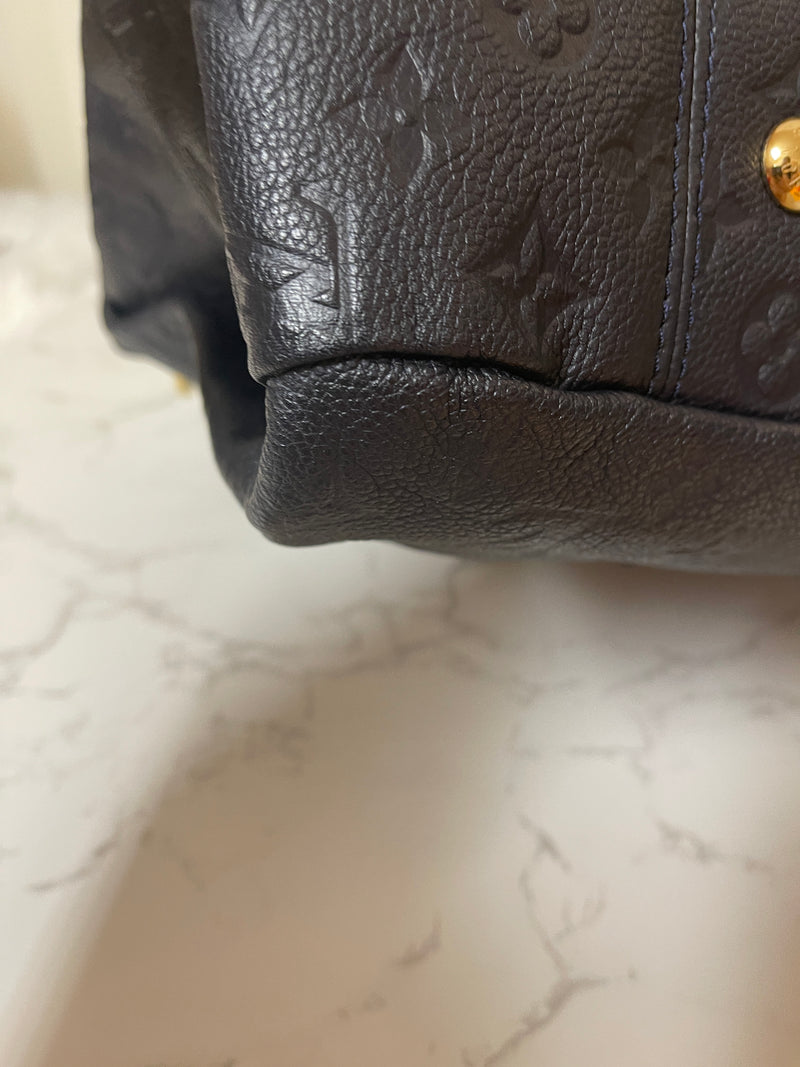 LOUIS VUITTON Empreinte Artsy MM Navy