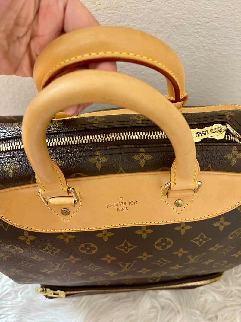 LOUIS VUITTON Evasion 45 Monogram Travel Bag