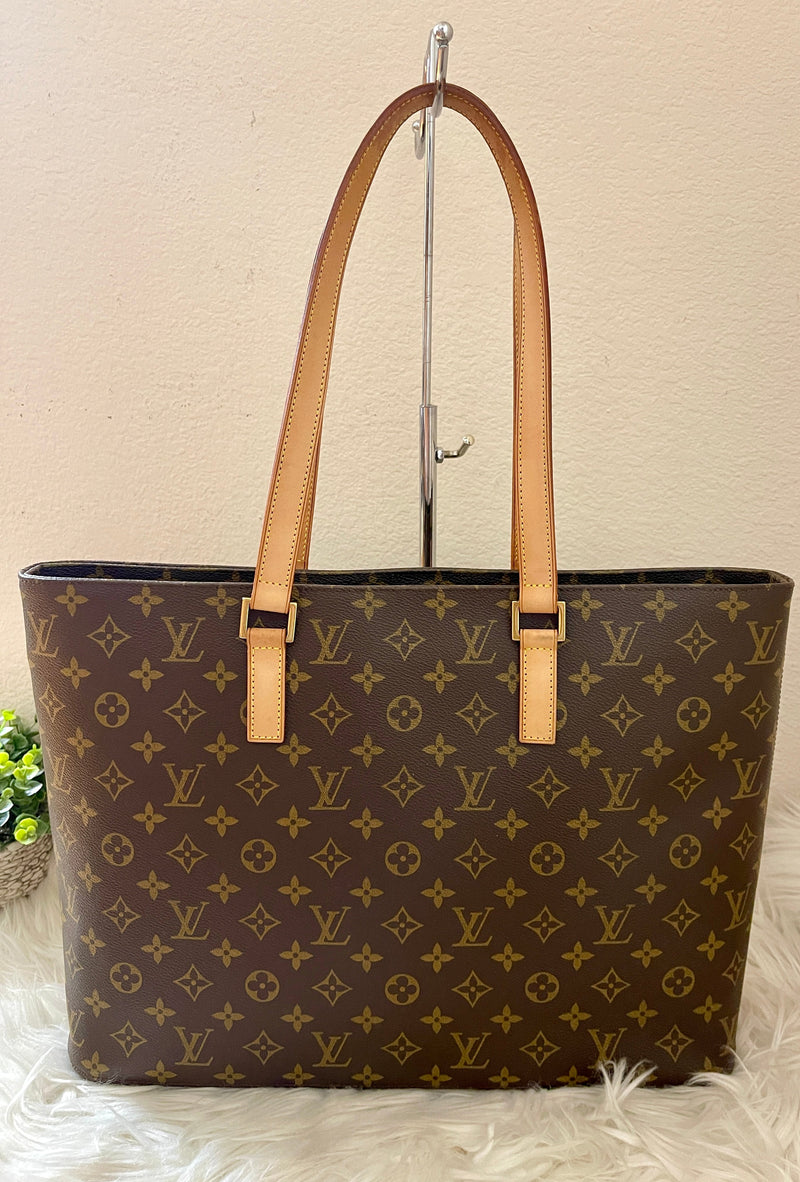 LOUIS VUITTON Monogram Luco Tote Bag