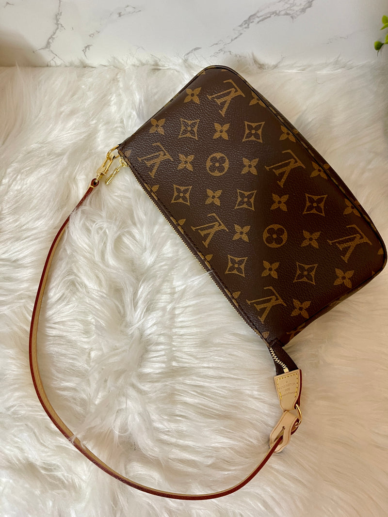 LOUIS VUITTON  Pochette Accessoires Monogram (BRAND NEW 2022)