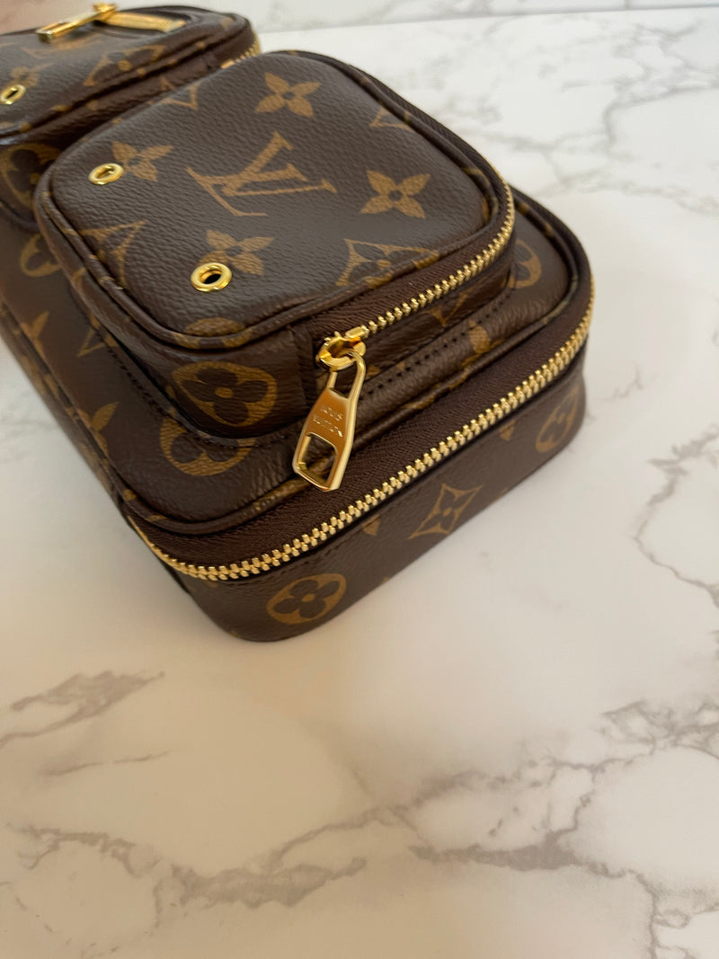 LOUIS VUITTON Monogram Utility Crossbody