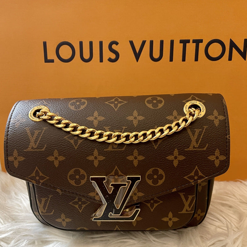 LOUIS VUITTON Monogram Passy (BRAND NEW)