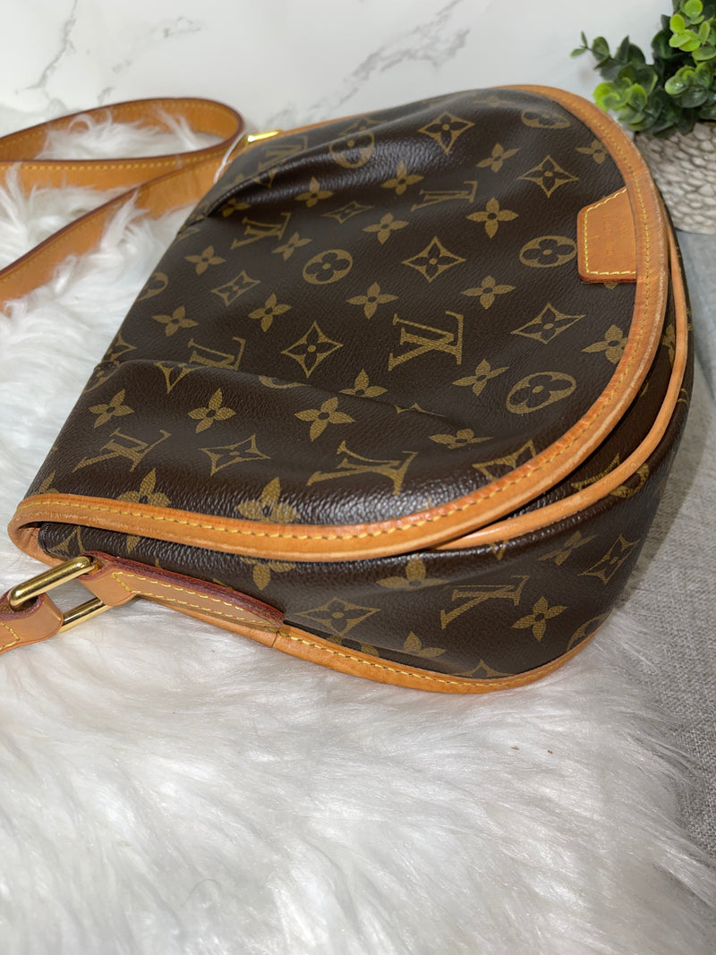 LOUIS VUITTON Monogram Menilmontant PM