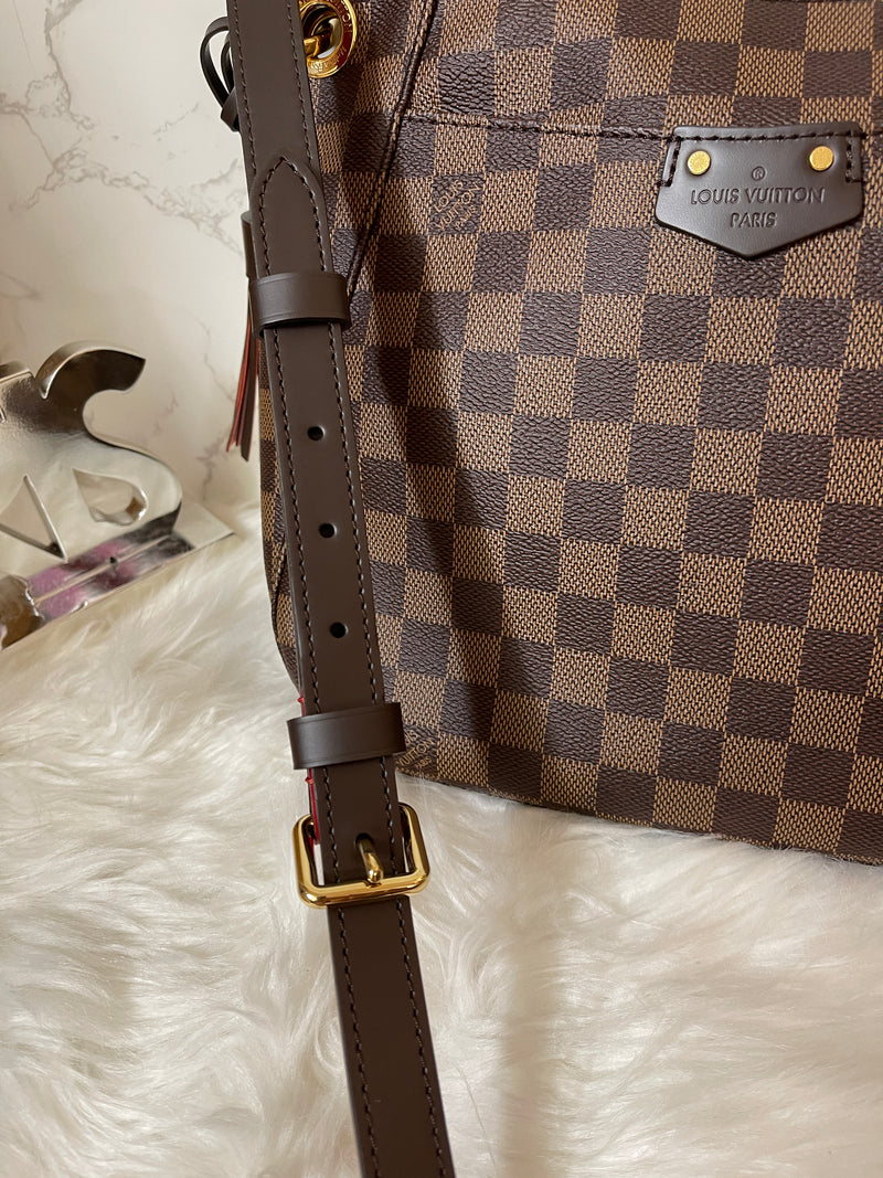 LOUIS VUITTON Damier Ebene South Bank Besace