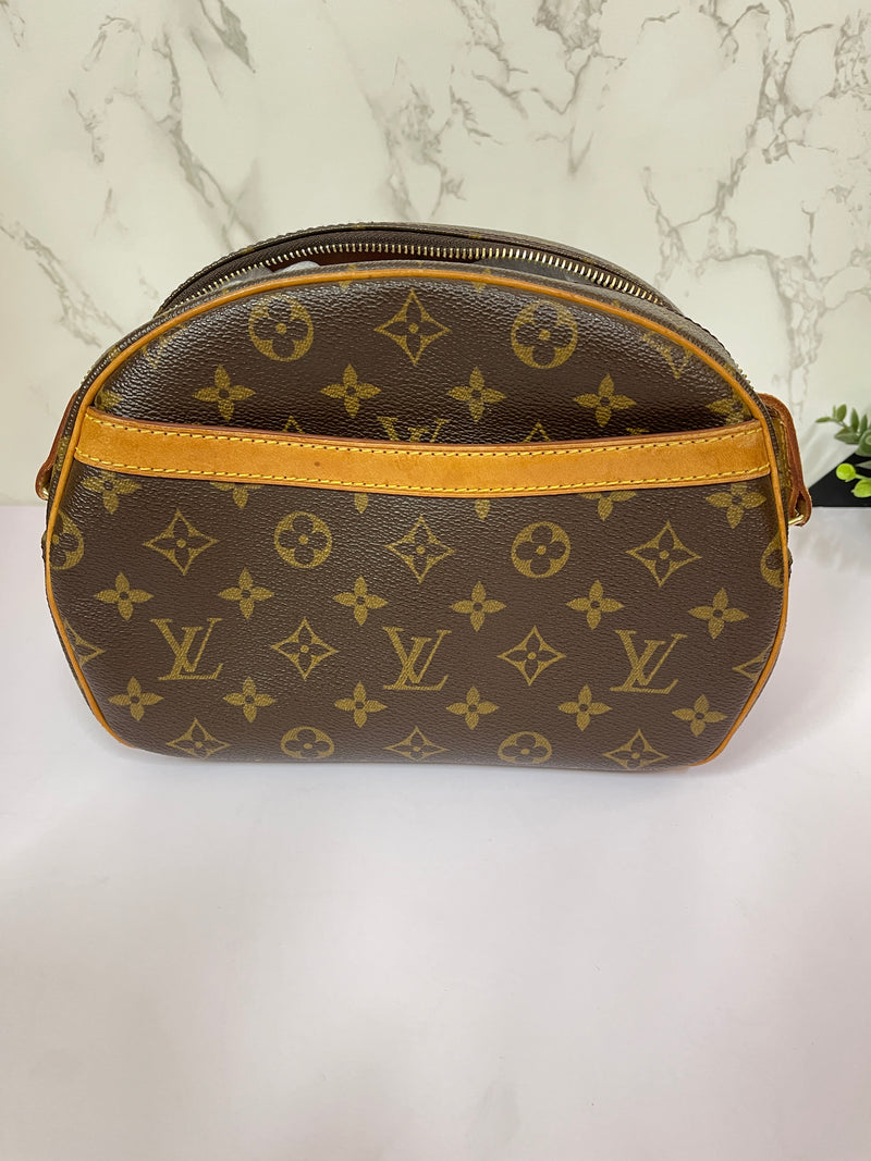 LOUIS VUITTON Blois Monogram