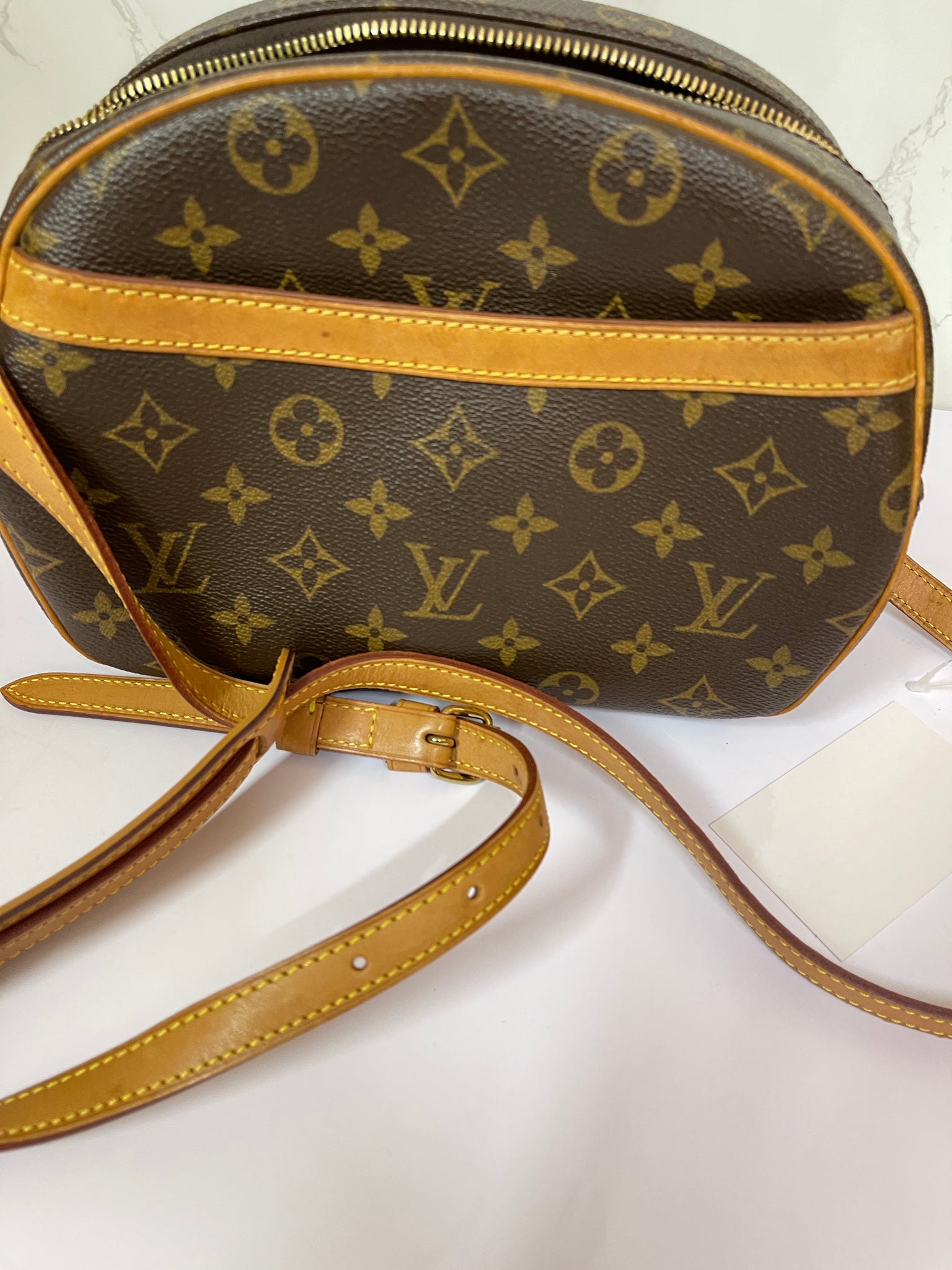 ❌SOLD❌ Canvas Monogram Blois This discontinued Louis Vuitton