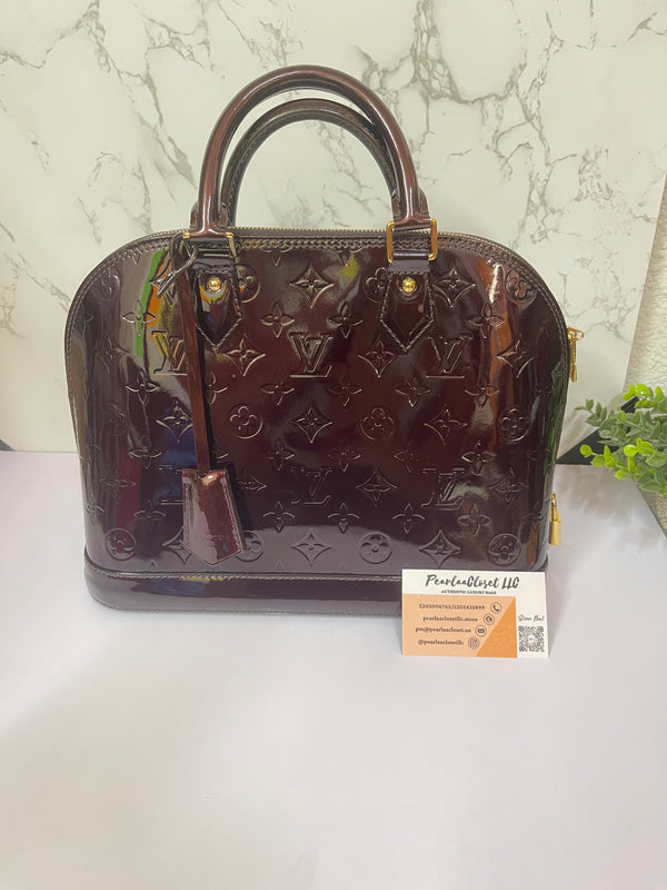 LOUIS VUITTON Alma PM Vernis Amarante