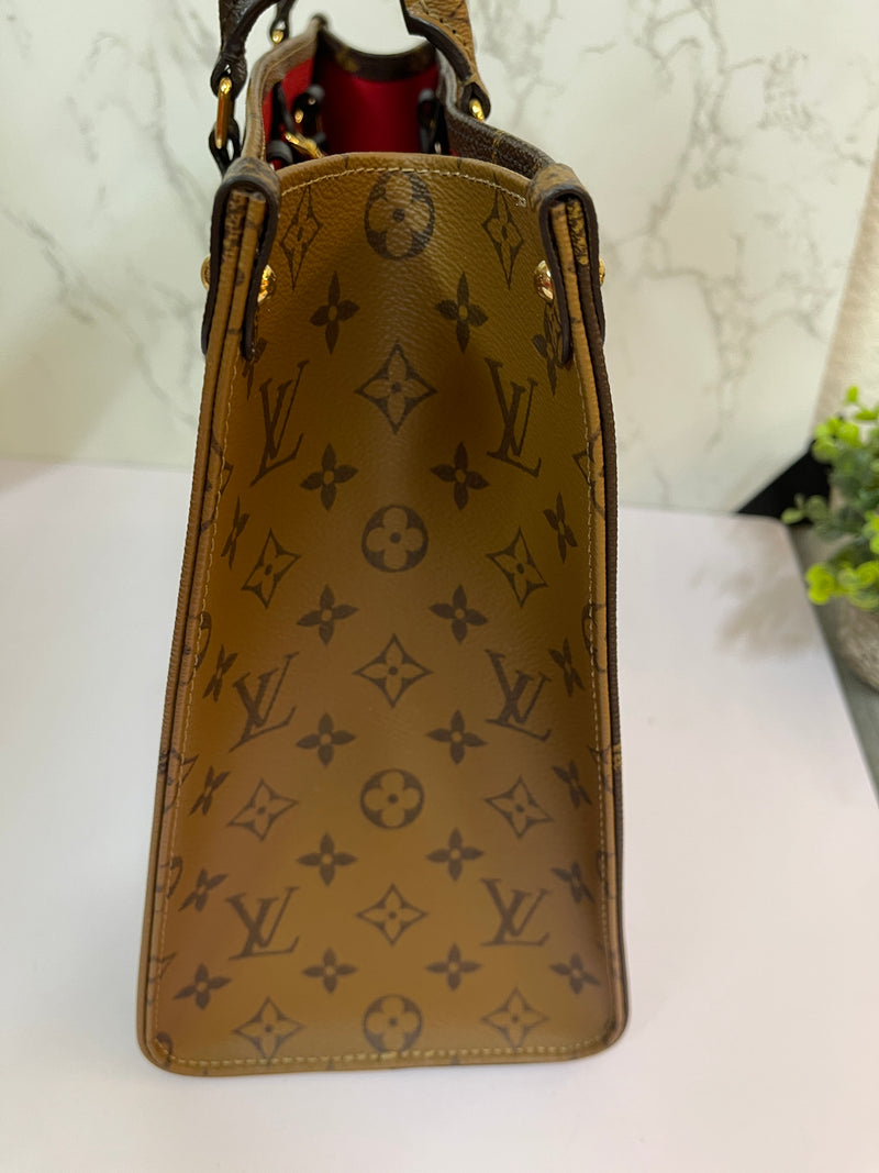 LOUIS VUITTON On-The-Go Reverse MM (2020)