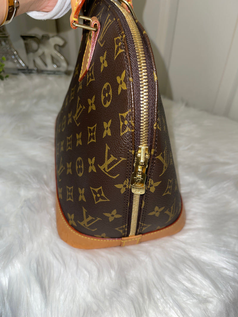 LOUIS VUITTON Monogram Canvas Alma PM