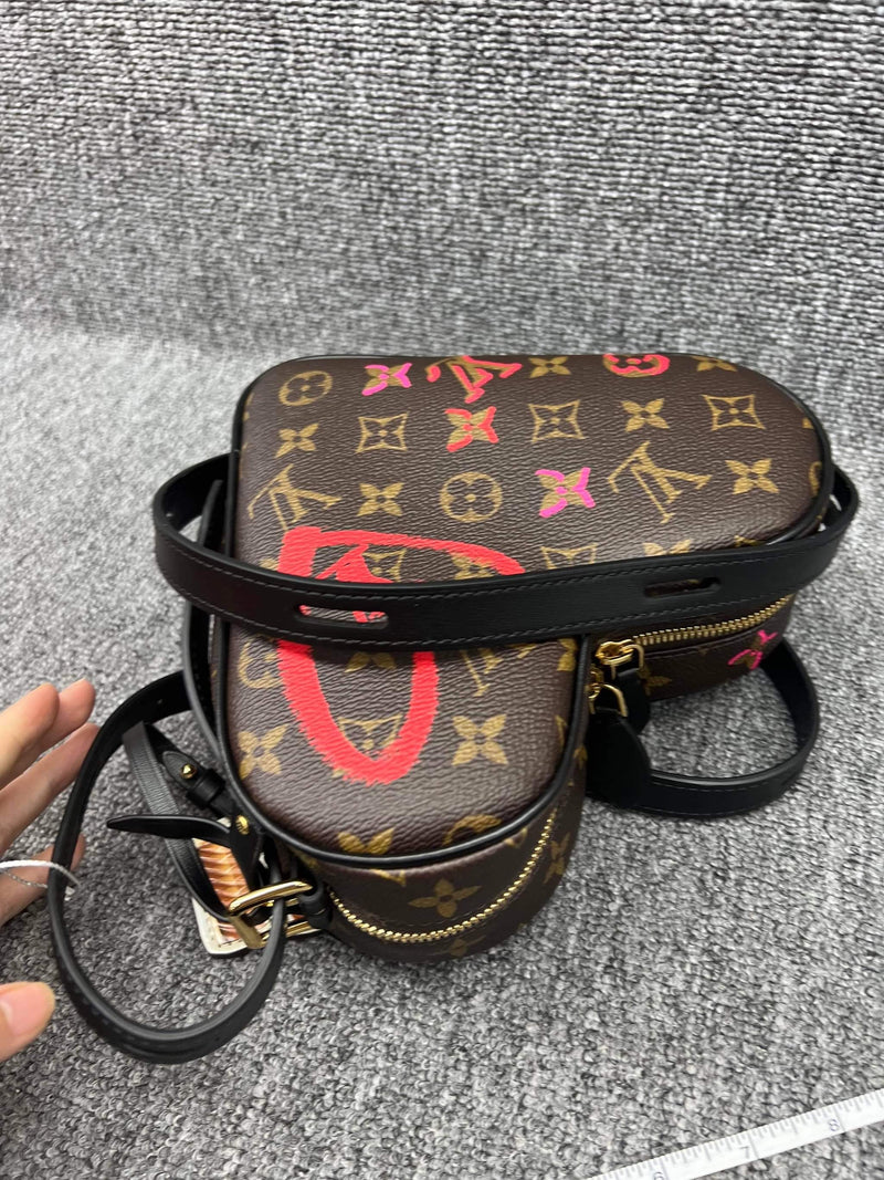 LOUIS VUITTON Fall In Love Sac Coeur Monogram (BRAND NEW!!)