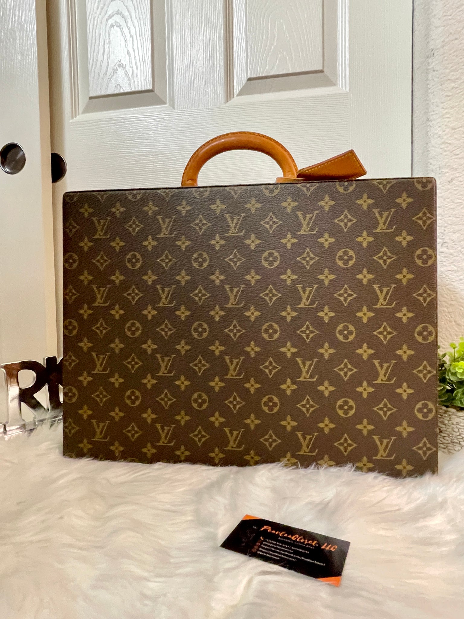 Louis Vuitton President Classuer Attache Briefcase Hard Trunk 239750 Brown  Monogram Canvas Laptop Bag, Louis Vuitton