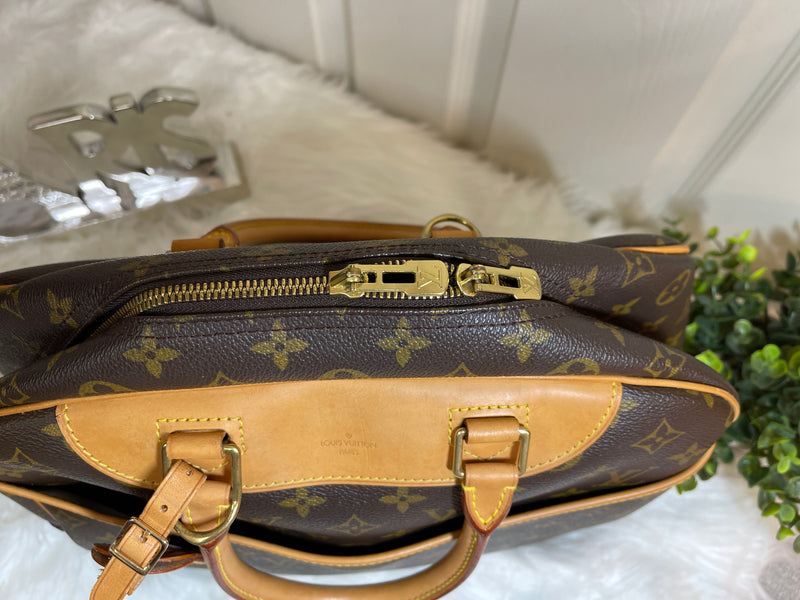 LOUIS VUITTON Deauville Monogram