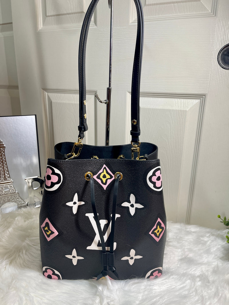 LOUIS VUITTON NéoNoé Bucket Bag Wild At Heart Edition