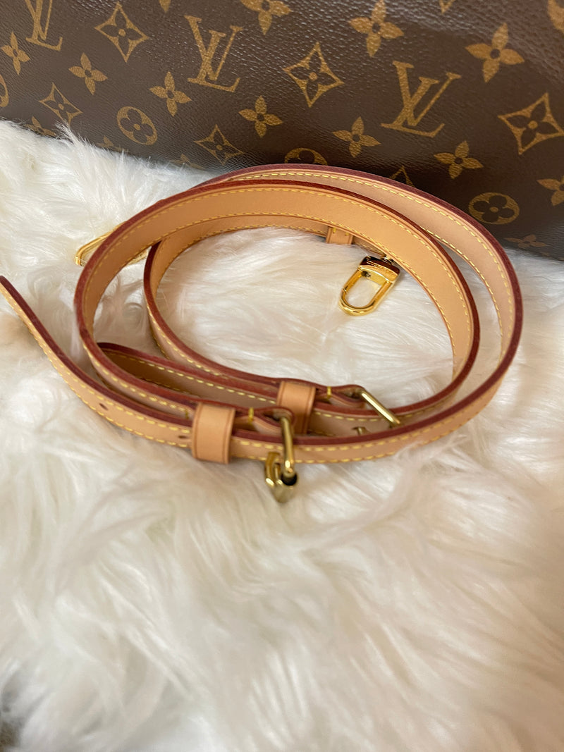 LOUIS VUITTON Monogram Bandoulière Speedy 35