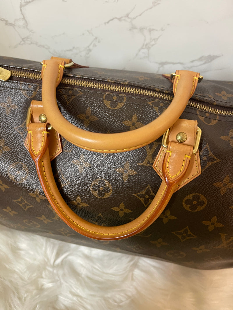 LOUIS VUITTON Monogram Bandoulière Speedy 35