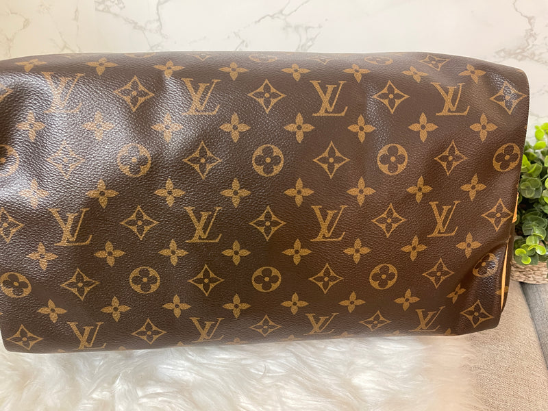 LOUIS VUITTON Monogram Bandoulière Speedy 35