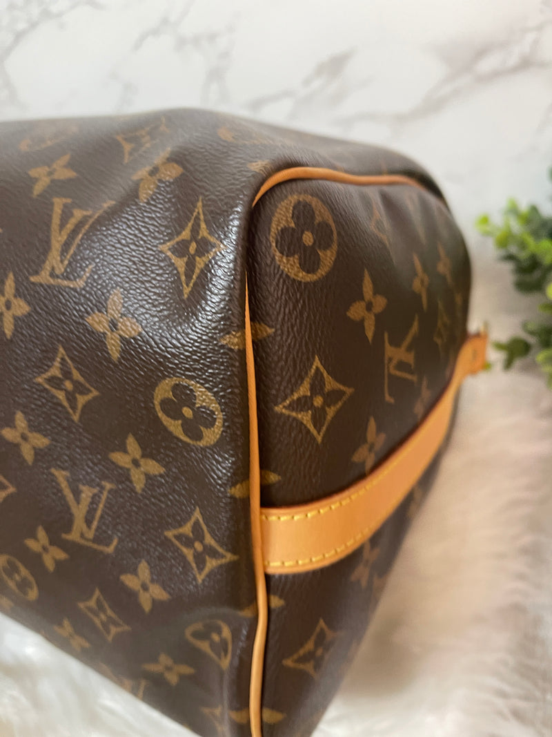 LOUIS VUITTON Monogram Bandoulière Speedy 35