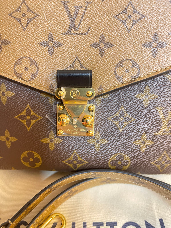 LOUIS VUITTON Pochette Metis Reverse (New 2022)