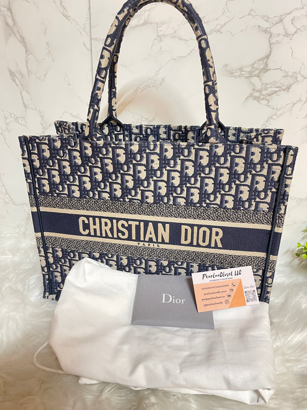 CHRISTIAN DIOR Book Tote MM