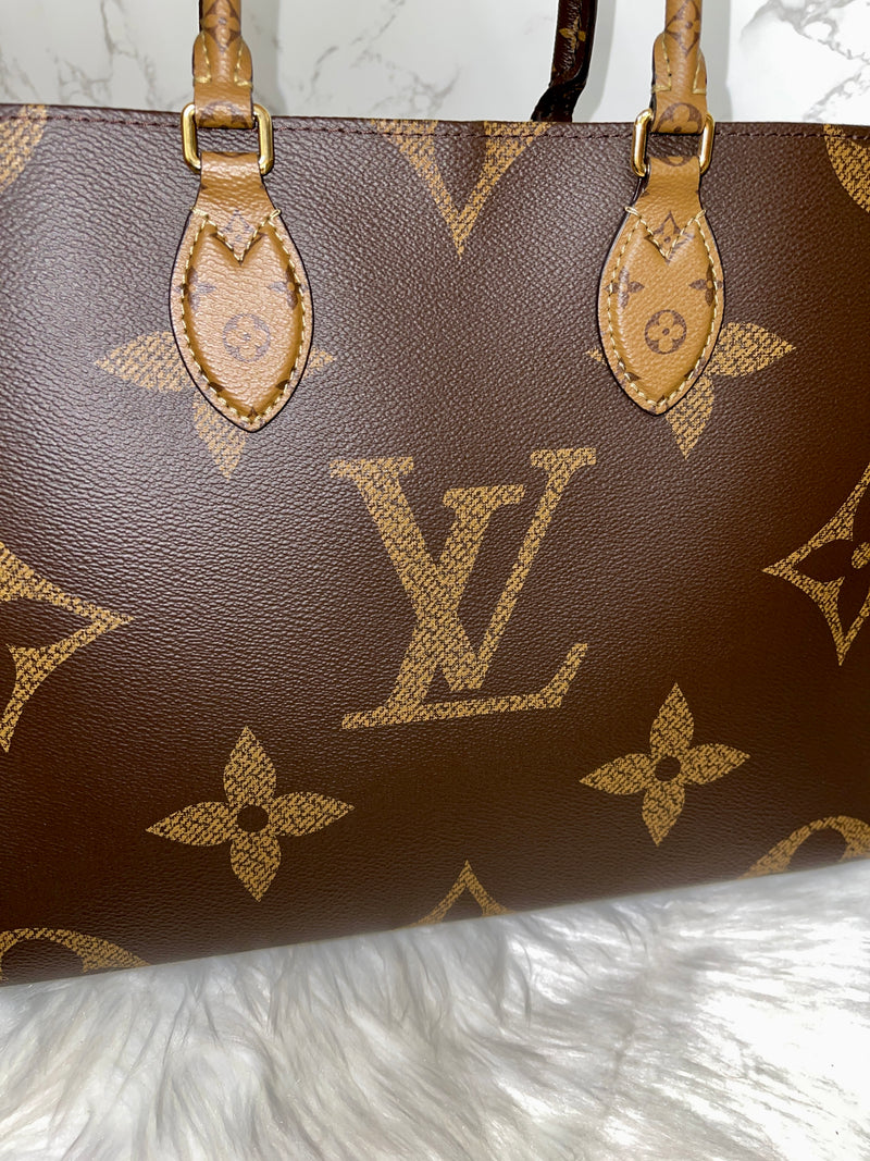 LOUIS VUITTON On The Go Reverse MM