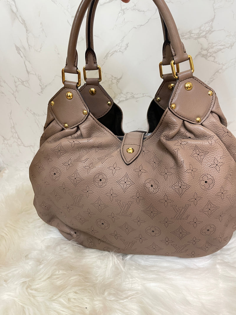 LOUIS VUITTON Mahina L in Sable