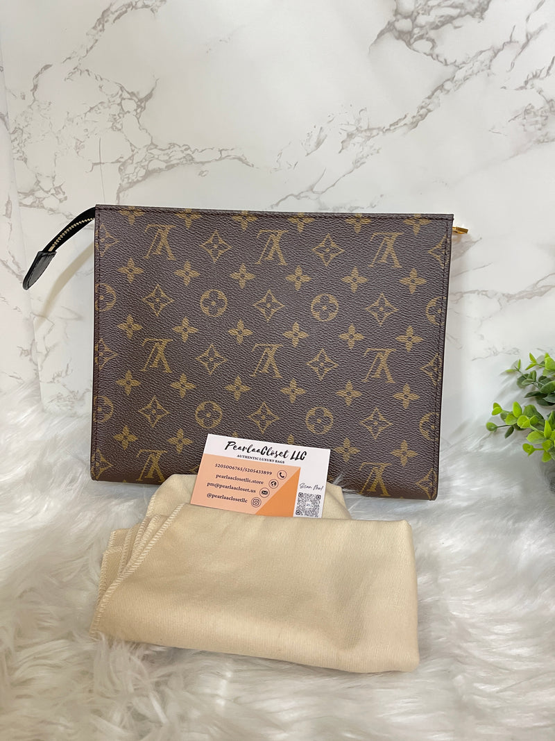 LOUIS VUITTON Poche Toilette (BRAND NEW)