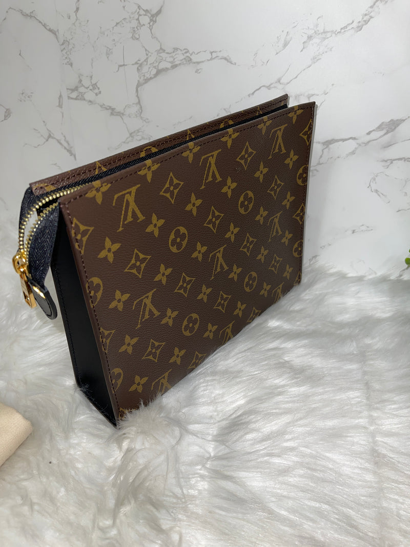 LOUIS VUITTON Poche Toilette (BRAND NEW)