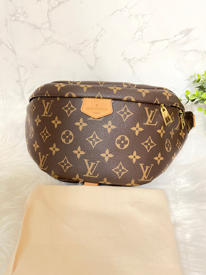 LOUIS VUITTON Monogram Bumbag