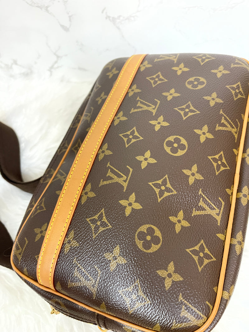 LOUIS VUITTON Reporter PM