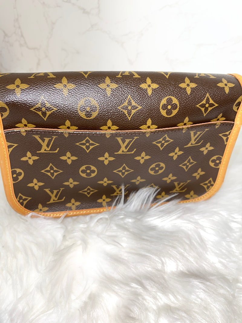 LOUIS VUITTON Sologne Monogram