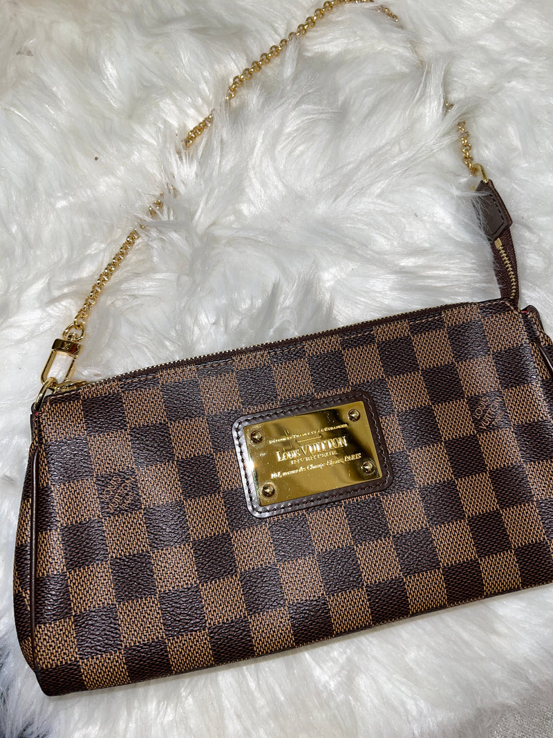 LOUIS VUITTON Damier Ebene Eva Clutch