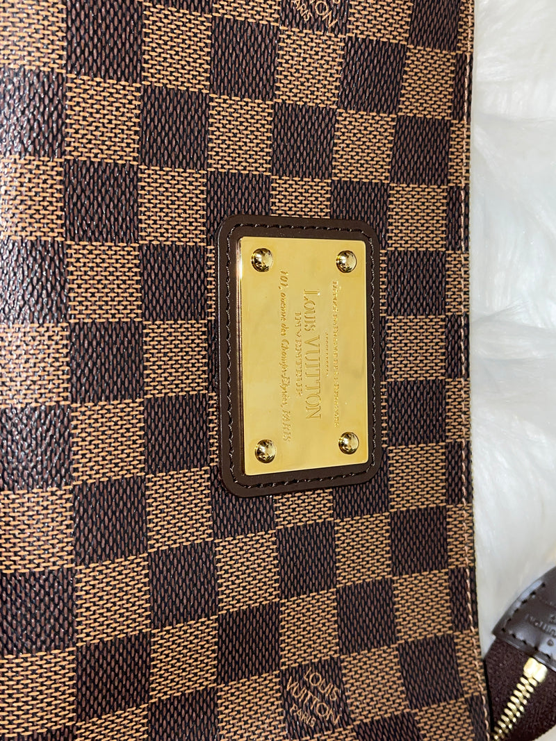 LOUIS VUITTON Damier Ebene Eva Clutch