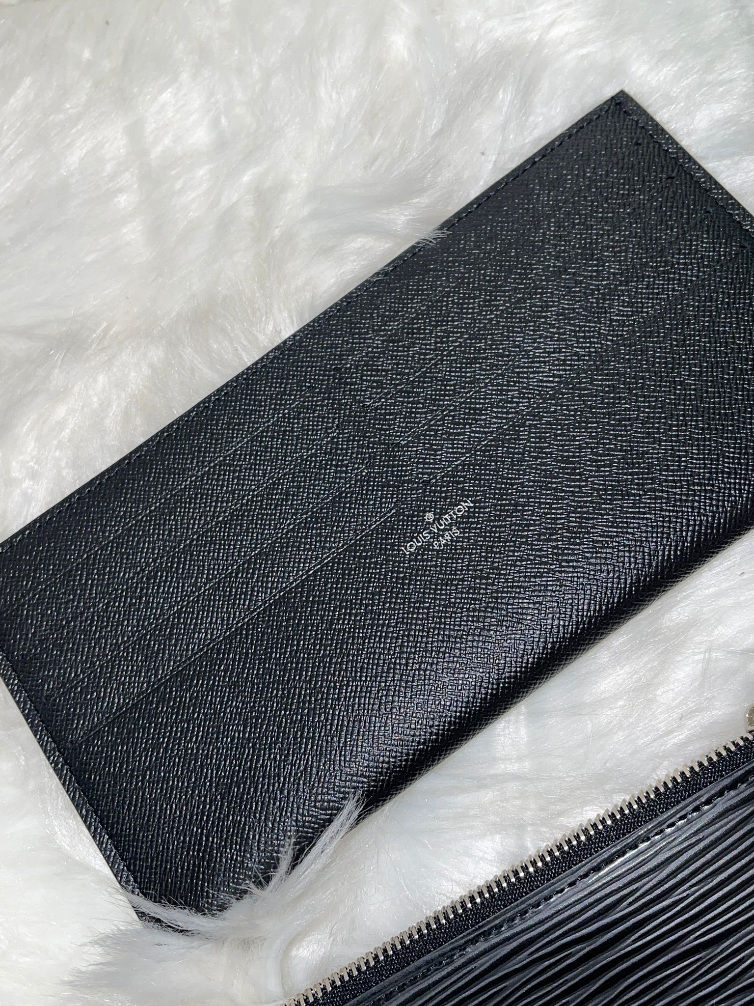 Louis Vuitton Felicie Pochette Epi Leather Black 2298591
