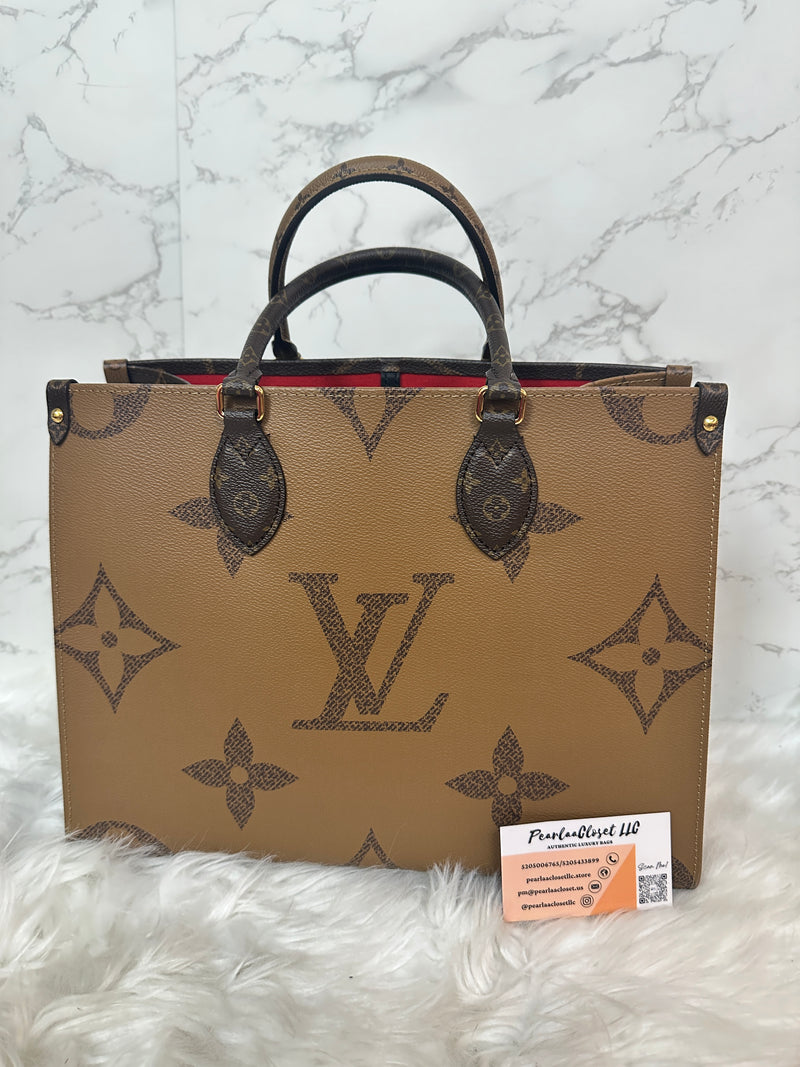 LOUIS VUITTON On-The-Go Reverse MM