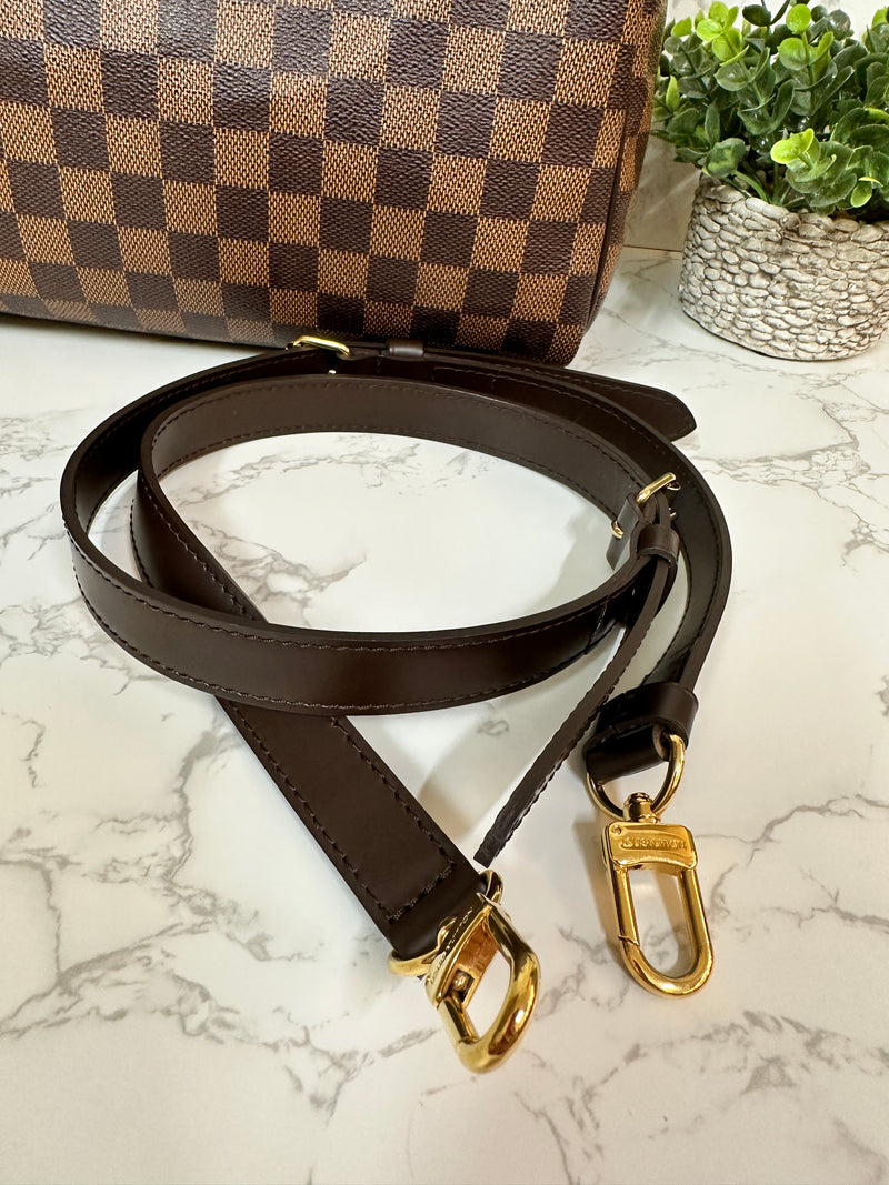 LOUIS VUITTON Damier Ebene Speedy Bandoulière 30