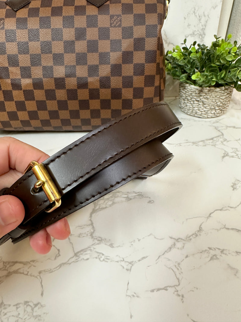 LOUIS VUITTON Damier Ebene Speedy Bandoulière 30