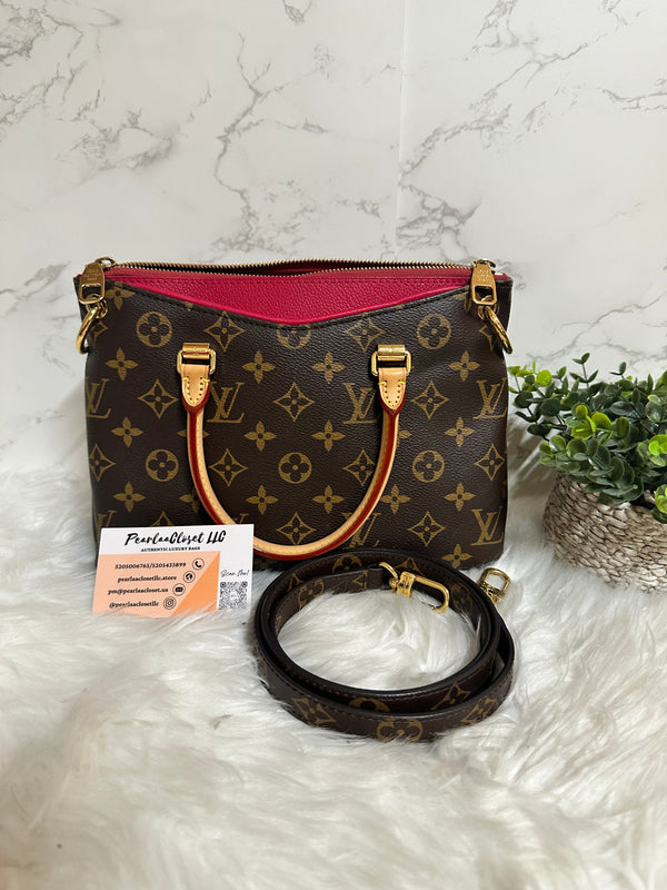 LOUIS VUITTON Pallas BB