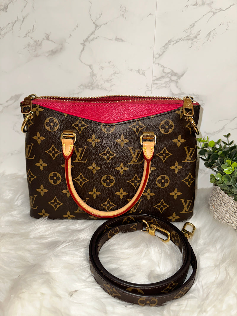 LOUIS VUITTON Pallas BB