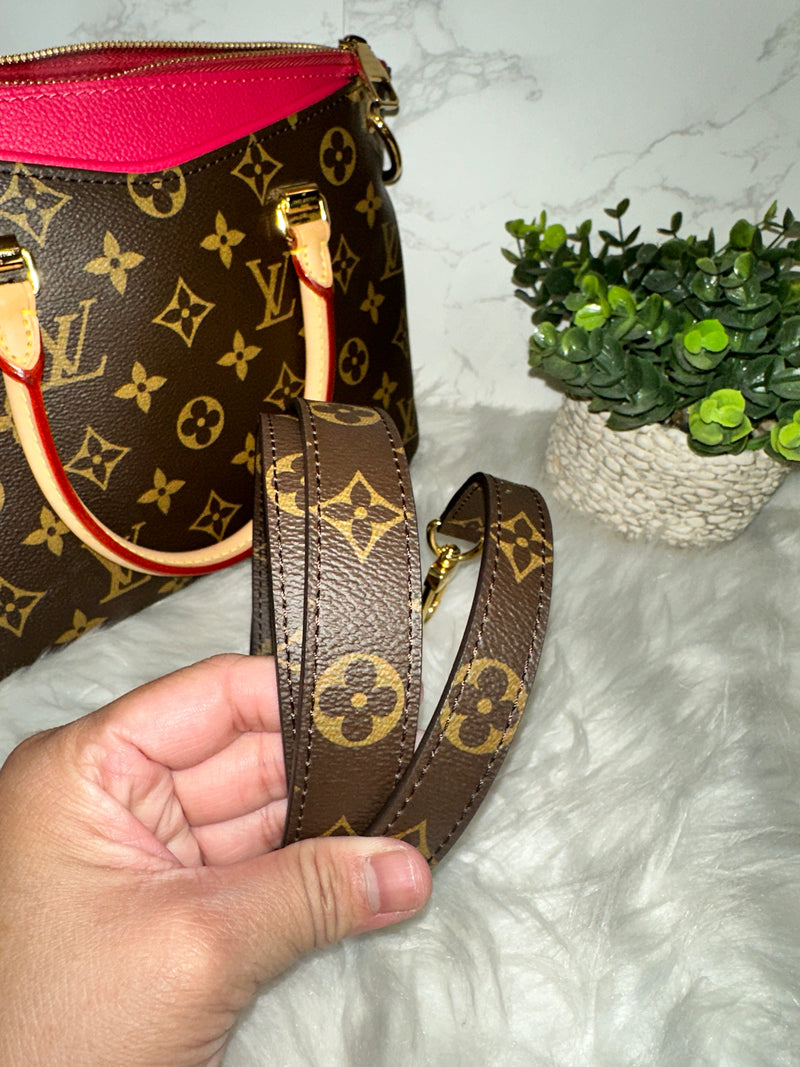 LOUIS VUITTON Pallas BB