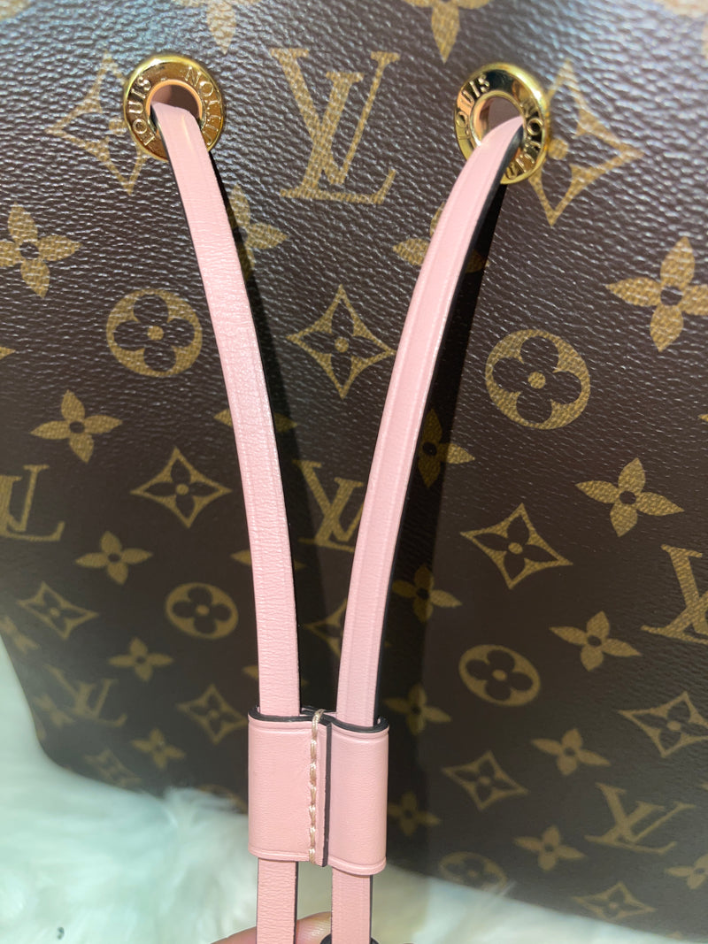 LOUIS VUITTON  NeoNoe MM Monogram Canvas Rose Poudre