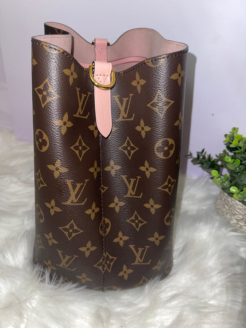 LOUIS VUITTON  NeoNoe MM Monogram Canvas Rose Poudre