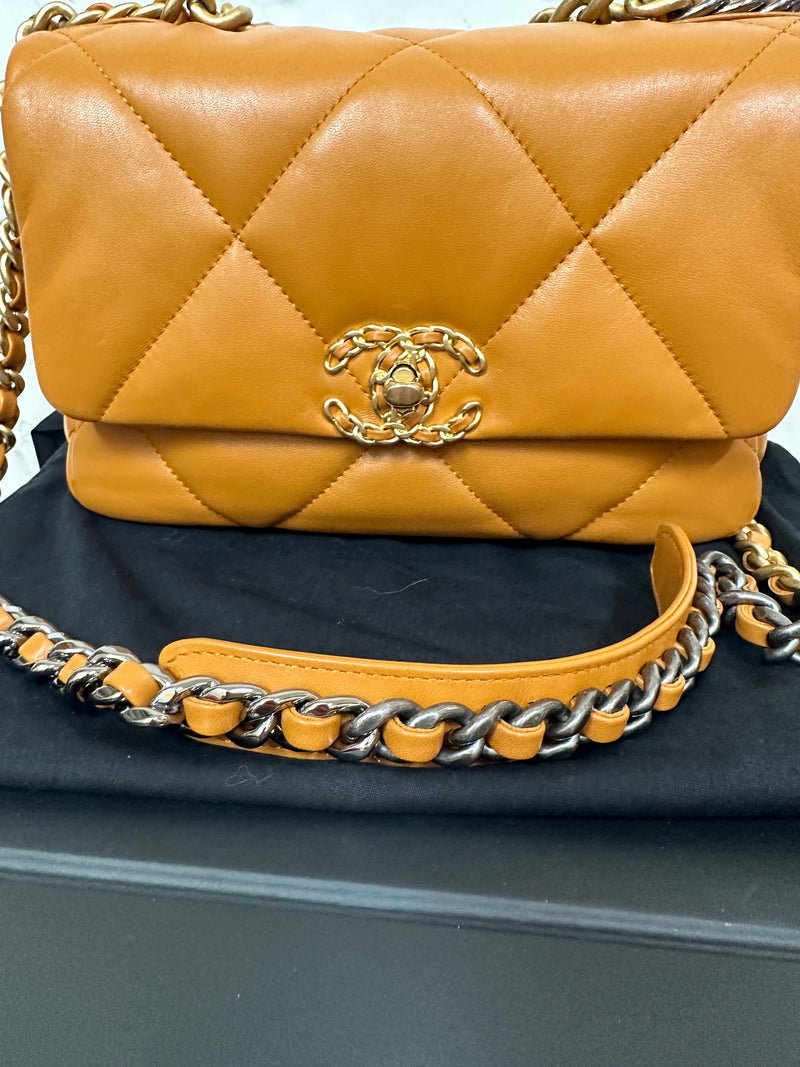 CHANEL 19 Caramel Gold Hardware