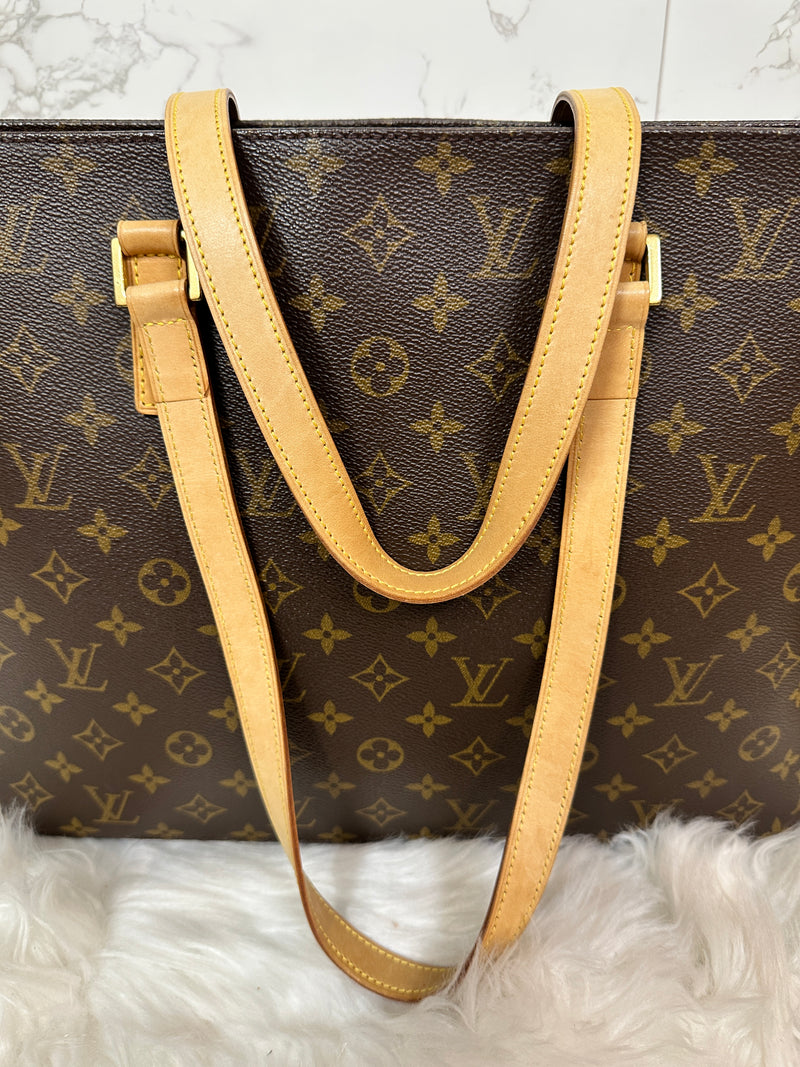 LOUIS VUITTON Monogram Luco