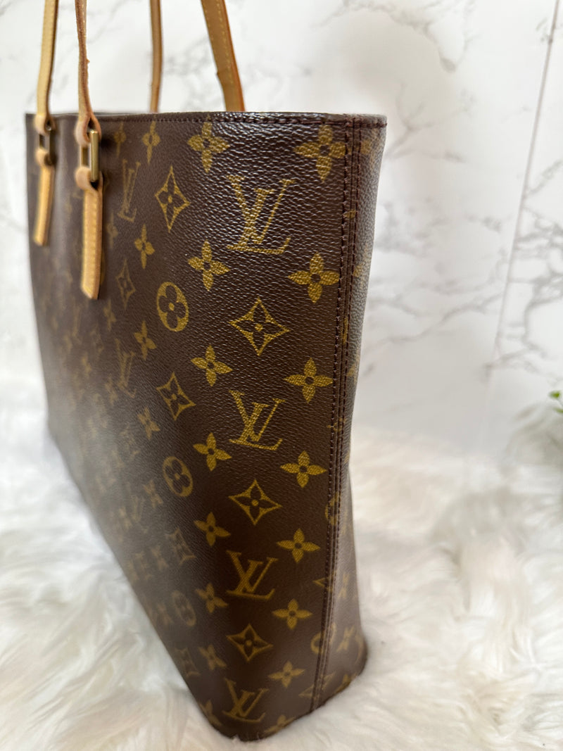 LOUIS VUITTON Monogram Luco