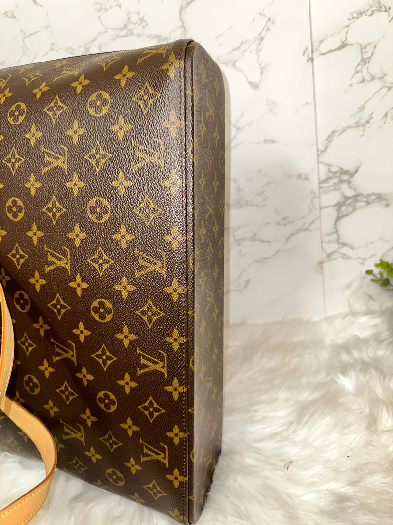 LOUIS VUITTON Monogram Luco